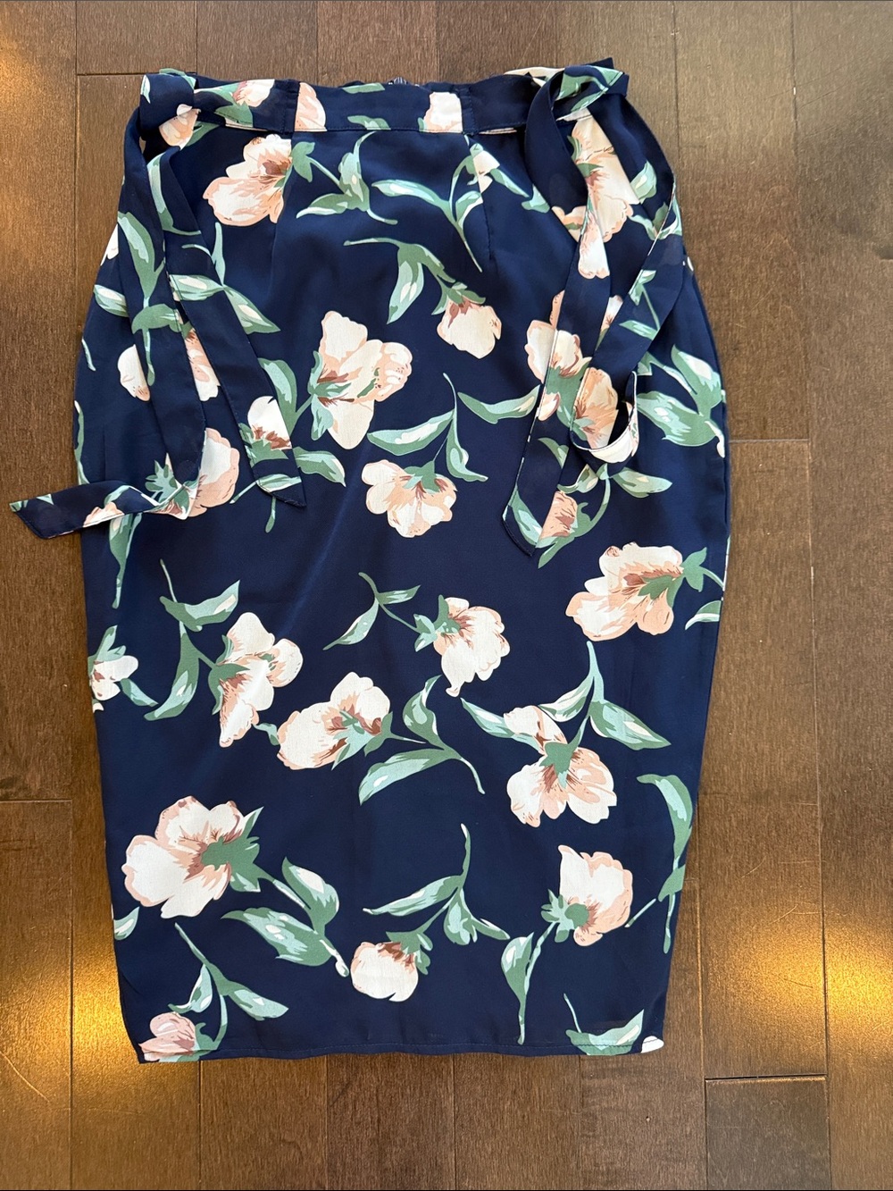 Missguided Navy Floral Pencil Skirt